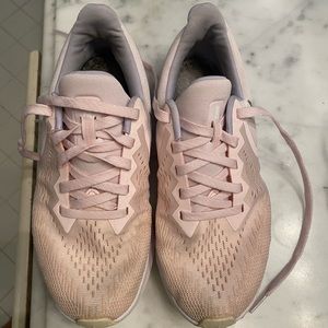 Nike Zoom Winflo Pink Running Shoes